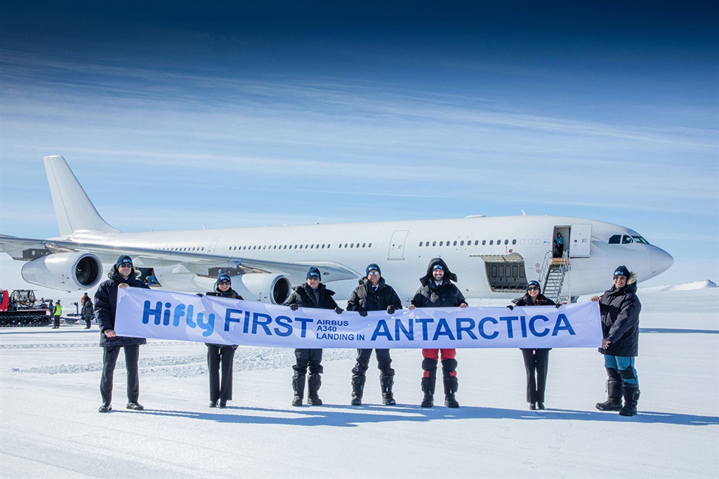 Flight to Antarctica