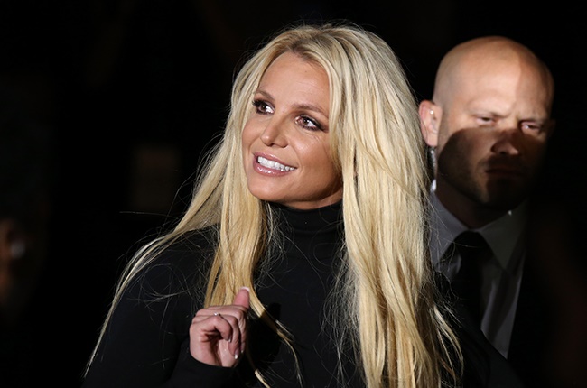 Hakim membubarkan perwalian Britney Spears