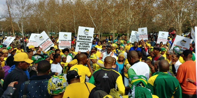 Crowds of ANC supporters outside the High Court in Pietermaritzburg. (Kaveel Singh/News24)