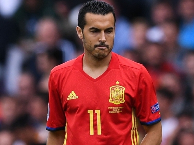 Chelsea forward Pedro says he would be open to a possible return to Barcelona but admits the situation is not as simple as just deciding to go back.