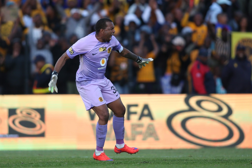 Kaizer Chiefs hold on to Itumeleng Khune and Sifiso Hlanti