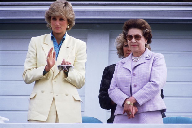 Princess Diana and Queen Elizabeth. (Photo: Getty Images)
