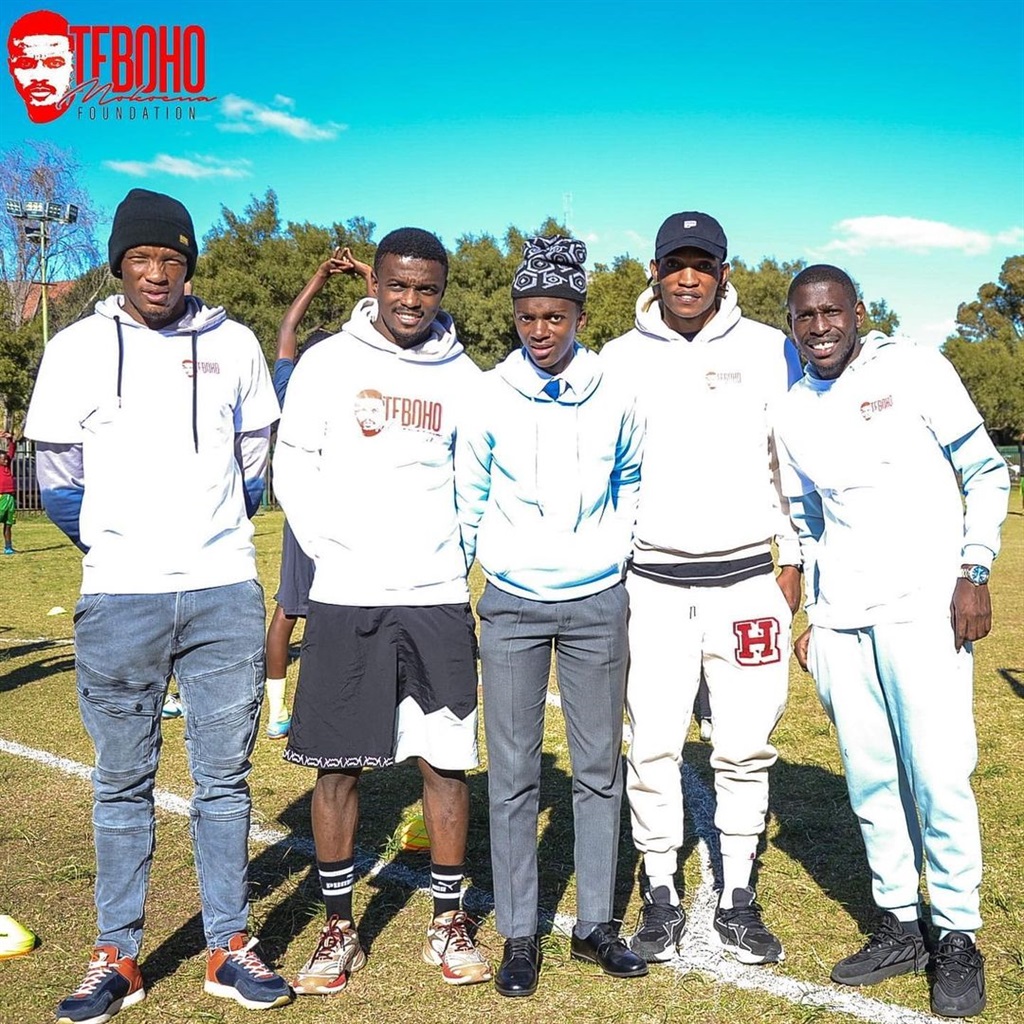 Teboho Mokoena held a football clinic with the hel