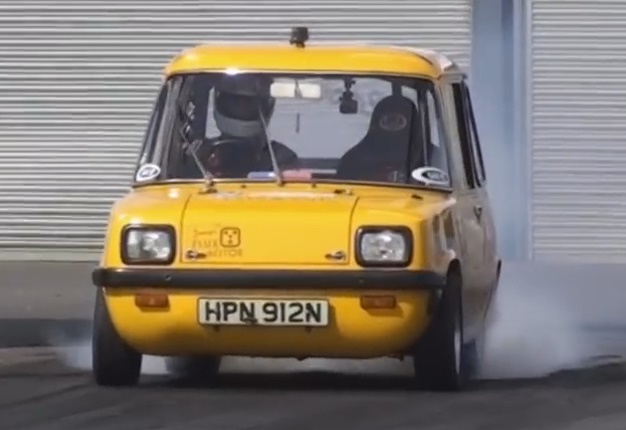<B>BACK TO THE FUTURE:</B> This Enfield 8000 came alll the way from the 1970's to smash speed records. <I>Image: YouTube</I>