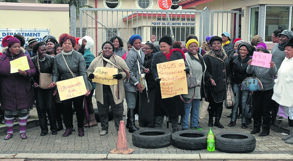 Grade R teachers protest outside the education district offices in Sidwell, Port Elizabeth.             Photo by Chris Qwazi 