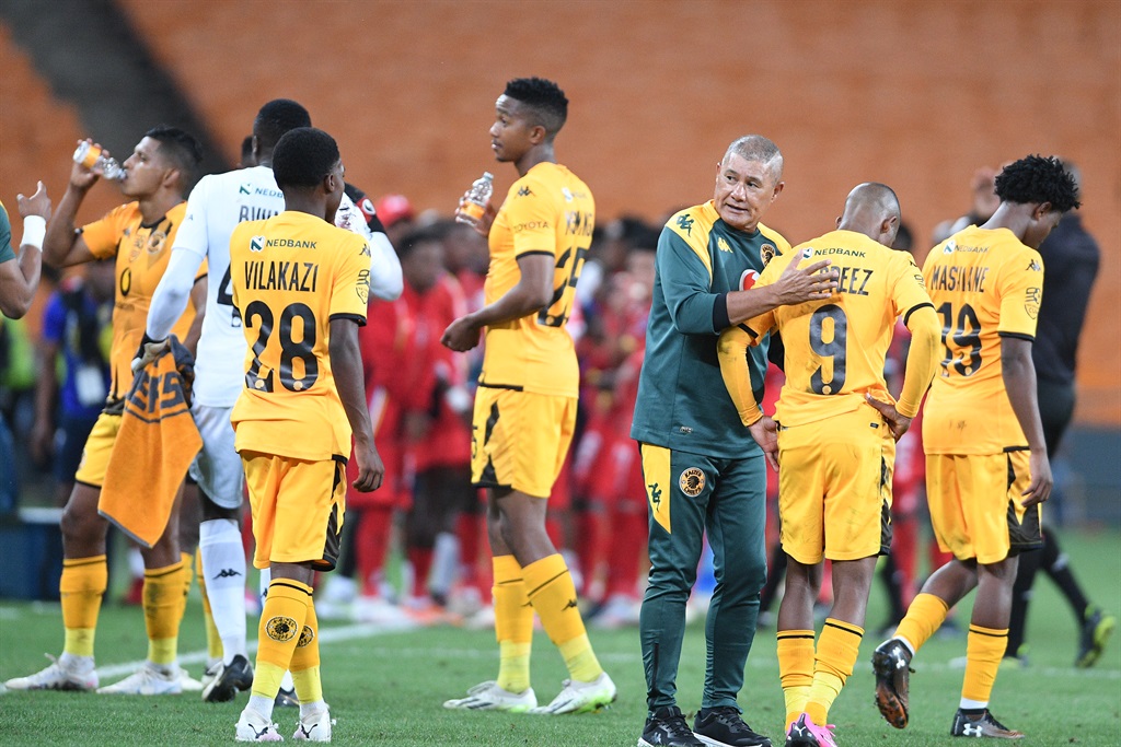  Kaizer Chiefs coach Cavin Johnson with players during the Nedbank Cup, Last 32 match between Kaizer Chiefs and Milford FC at FNB Stadium on February 25, 2024 in Johannesburg, South Africa. 