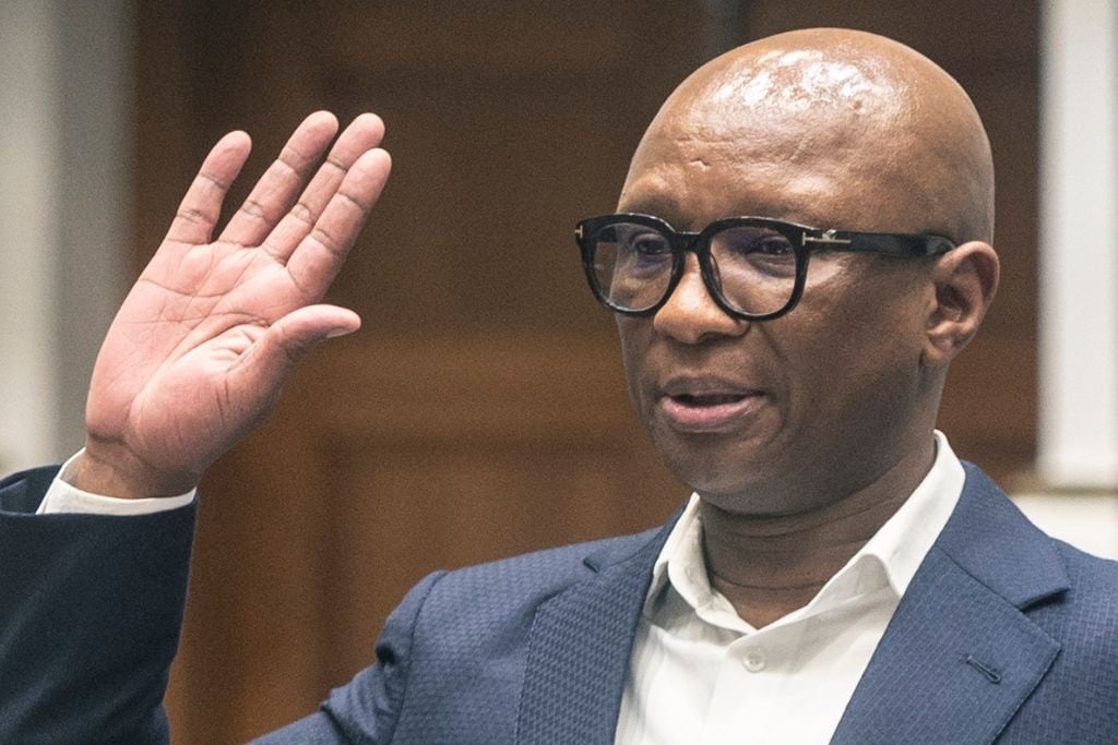News24 | Zizi Kodwa resigns a month after returning to Parliament under corruption cloud 