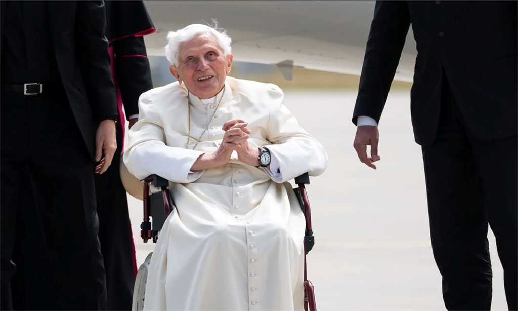 Former pope Benedict XVI.