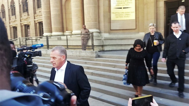 Gerrie Nel leaves court (Wim Pretorius, News24)

