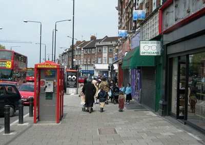 <b>MOMS BANNED FROM SCHOOL RUN:</b> The Hasidic Jewish sect  in Stamford Hill (above), London, has come under fire because women are not allowed to to the 'school run'. <i>Image: Wikipedia </i>