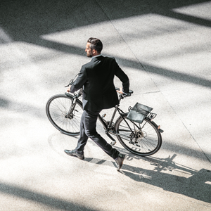 Riding your bike to work can lower your risk of death. 