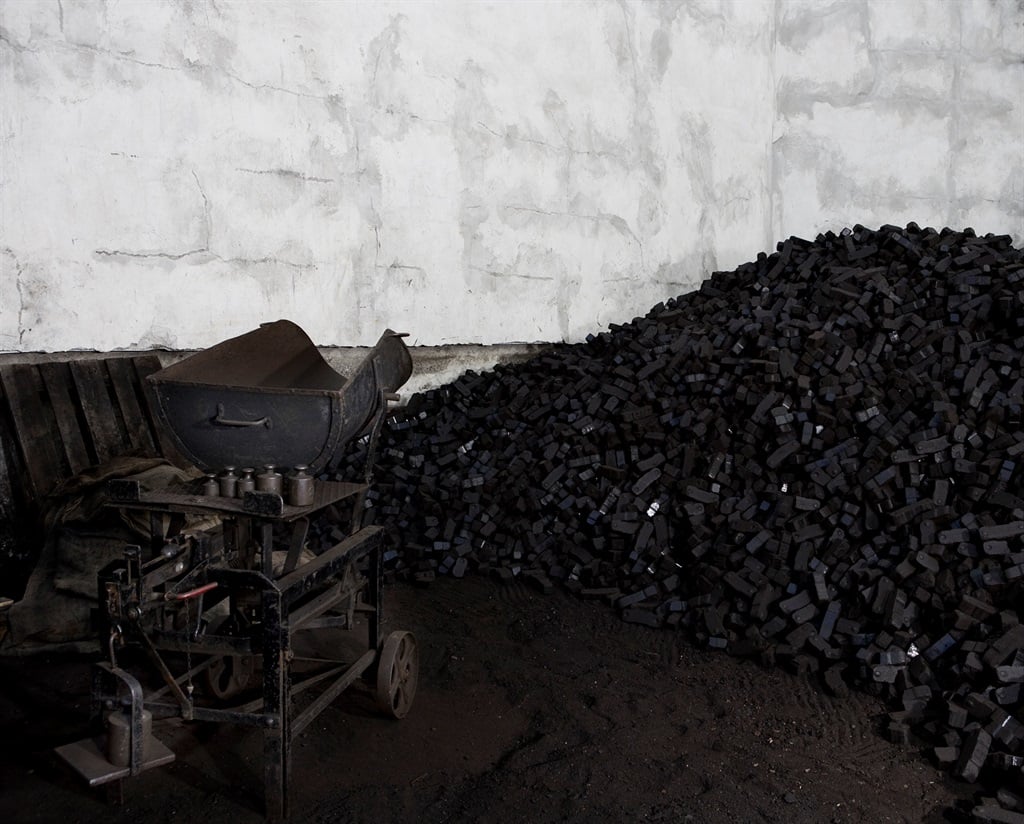 Photo of Les Sud-Africains paieront plus cher l’électricité si le gouvernement cherche 1 500 mégawatts de nouveau charbon – étude