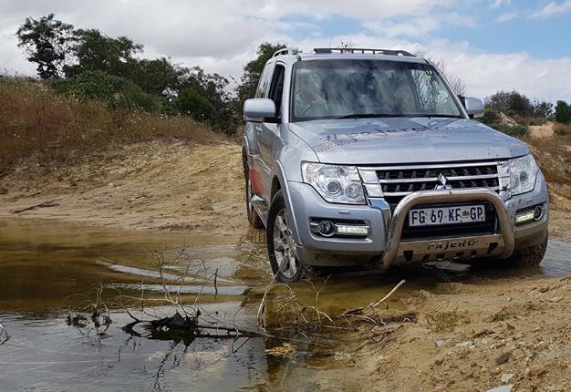 <B>INSANELY COMPETENT:</B> Wheels24's is more than impressed by the off-road prowess of the Mitsubishi Pajero Legend II. <I>Image: Wheels24 / Charlen Raymond</I>