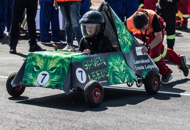 <B>SMALL MINDS, BIG ACHIEVEMENTS:</B> The Greenpower race saw a number of schools from across SA participate in the 2016 edition of the race. <I>Image: GreenpowerZA</I>