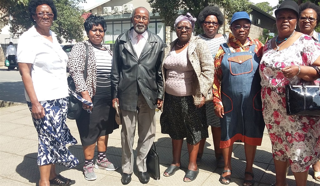 Members of the Transkei Retired Educators’ Stokvel want answers from their treasurer and tour planner.  Photo by Unathi Mshumpela 