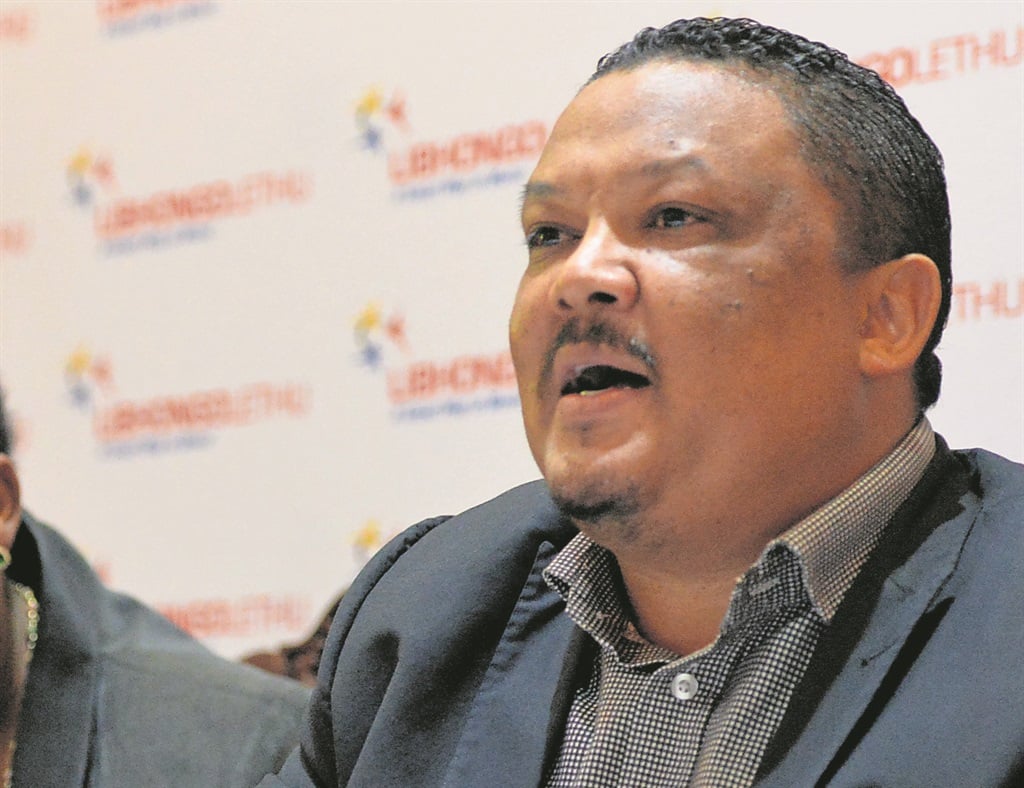 Rano Kayser's position as chairperson of the committee probing fraud allegations against Nelson Mandela Bay Mayor Gary van Niekerk is in dispute.