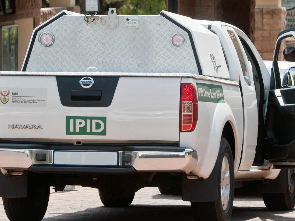 The IPID is probing police after a man allegedly swallowed a white powder. 