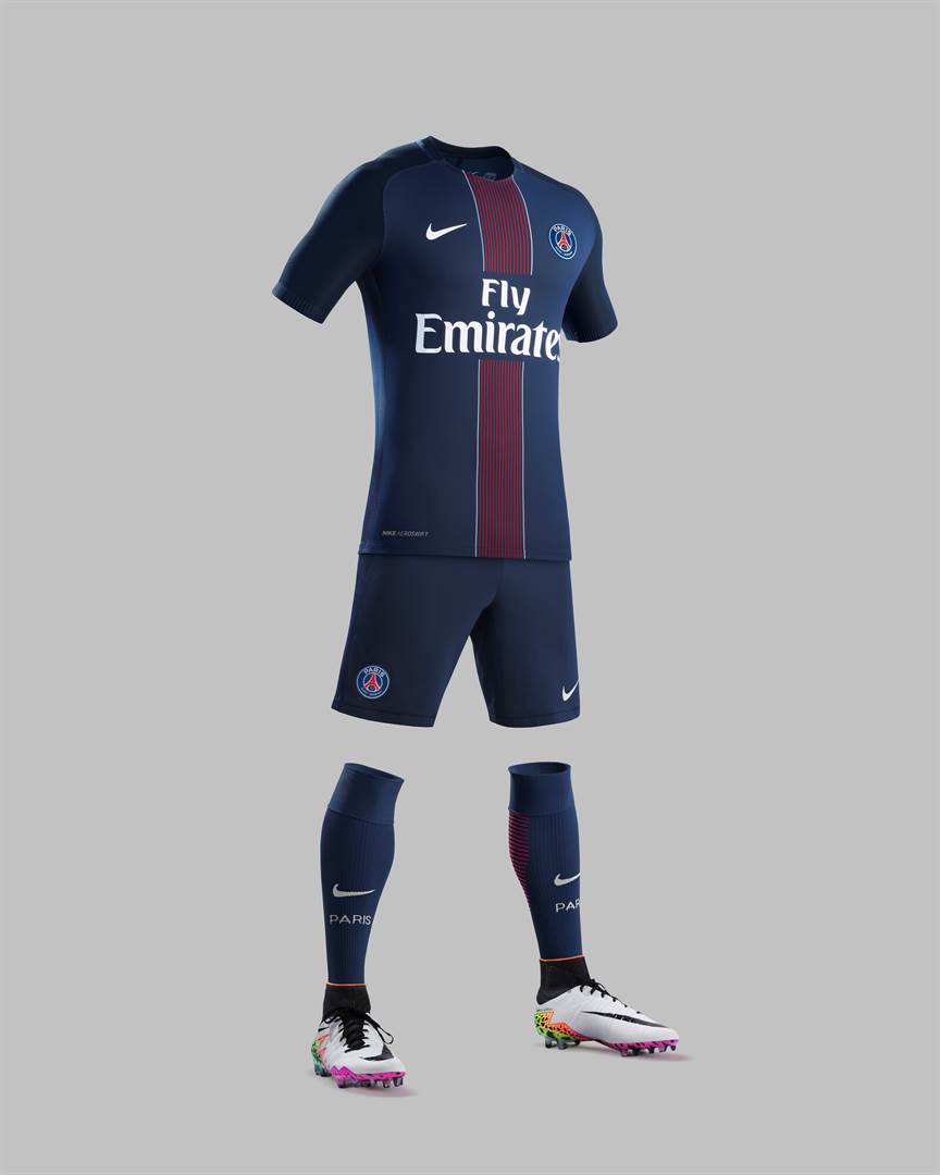 Verhoog jezelf toewijzing barst Paris Saint-Germain's New Home Kit Revealed | Soccer Laduma