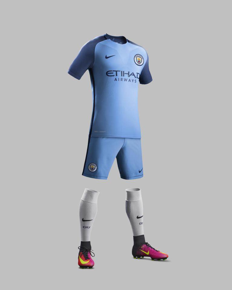 Nebu Voorschrijven mannetje Pep Guardiola's Manchester City Unveil 2016/17 Home Kit | Soccer Laduma