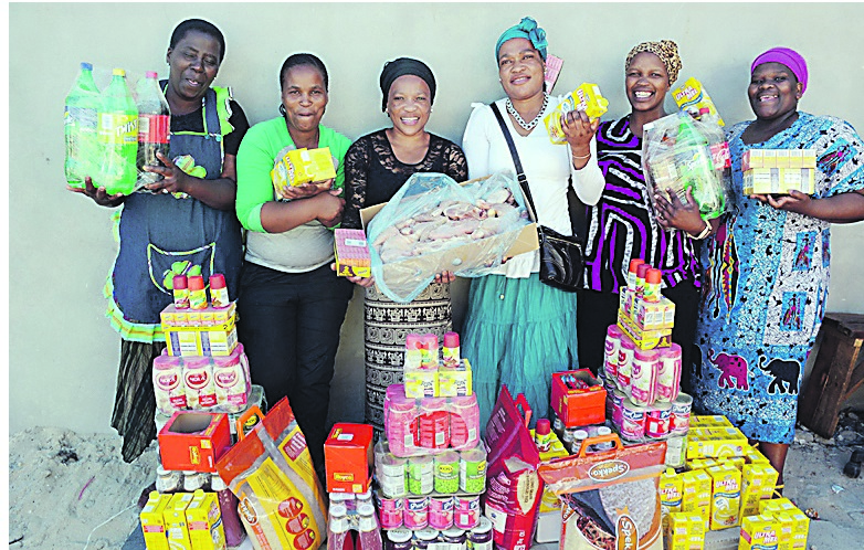 The Social Club stokvel bought groceries worth R15 600.   Photo by Lulekwa          Mbadamane 