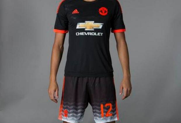 Man utd black clearance and orange kit