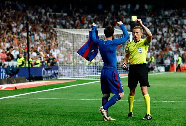 Cristiano Ronaldo mocks Lionel Messi with shirt celebration at Camp Nou