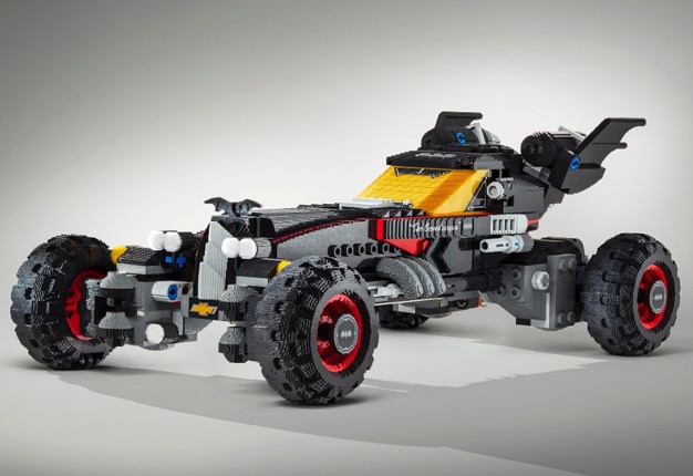<B>BATMOBILE GOES LEGO:</B> Chevrolet decided to build  Batmobile replica using nothing but Lego blocks. <I>Image: Chevrolet</I>