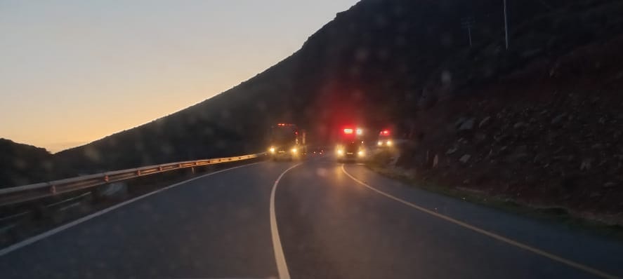 The N1 highway between Touwsriver and De Doorns in the Western Cape has been closed following a nitric acid spill caused by an overturned tanker.