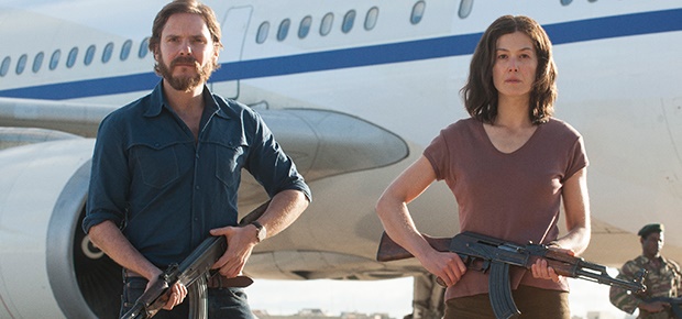 Daniel Brühl and Rosamund Pike in 7 Days in Entebbe. (Empire Entertainment)