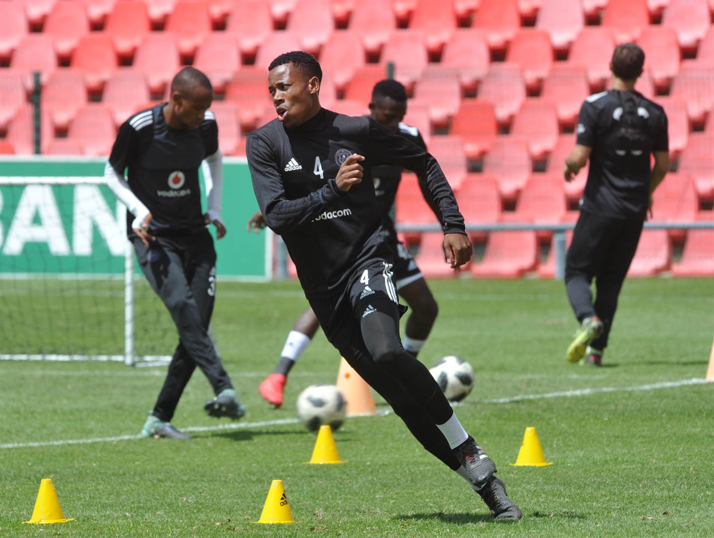 Amathambo awahlangani': Fans are not happy with Orlando Pirates