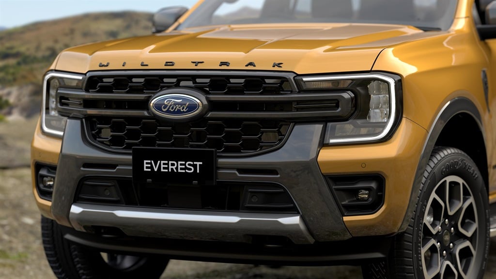 Should I buy a Ford Ranger Wildtrak or a Ford Everest Wildtrak? 