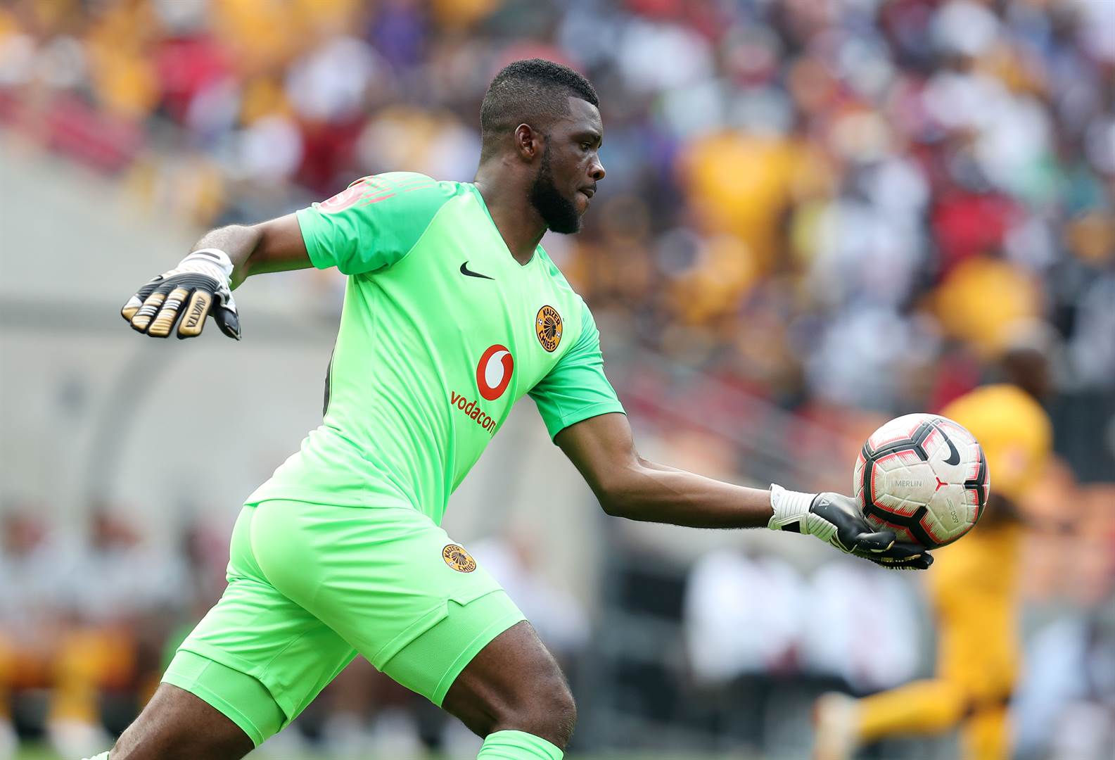 Akpeyi magnificent as Kaizer Chiefs quell Orlando Pirates' fire