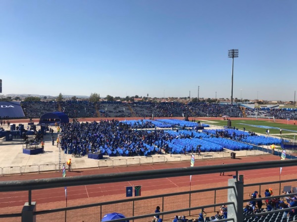 DA supporters gather in large numbers at the Dobsonville Stadium in Soweto. (Matshidiso Madia, News24)