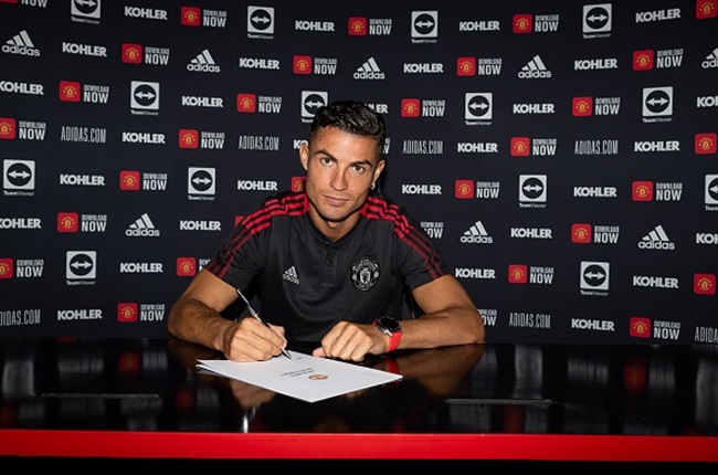 Cristiano Ronaldo's Manchester United Jersey Sales Break Lionel Messi's  Record