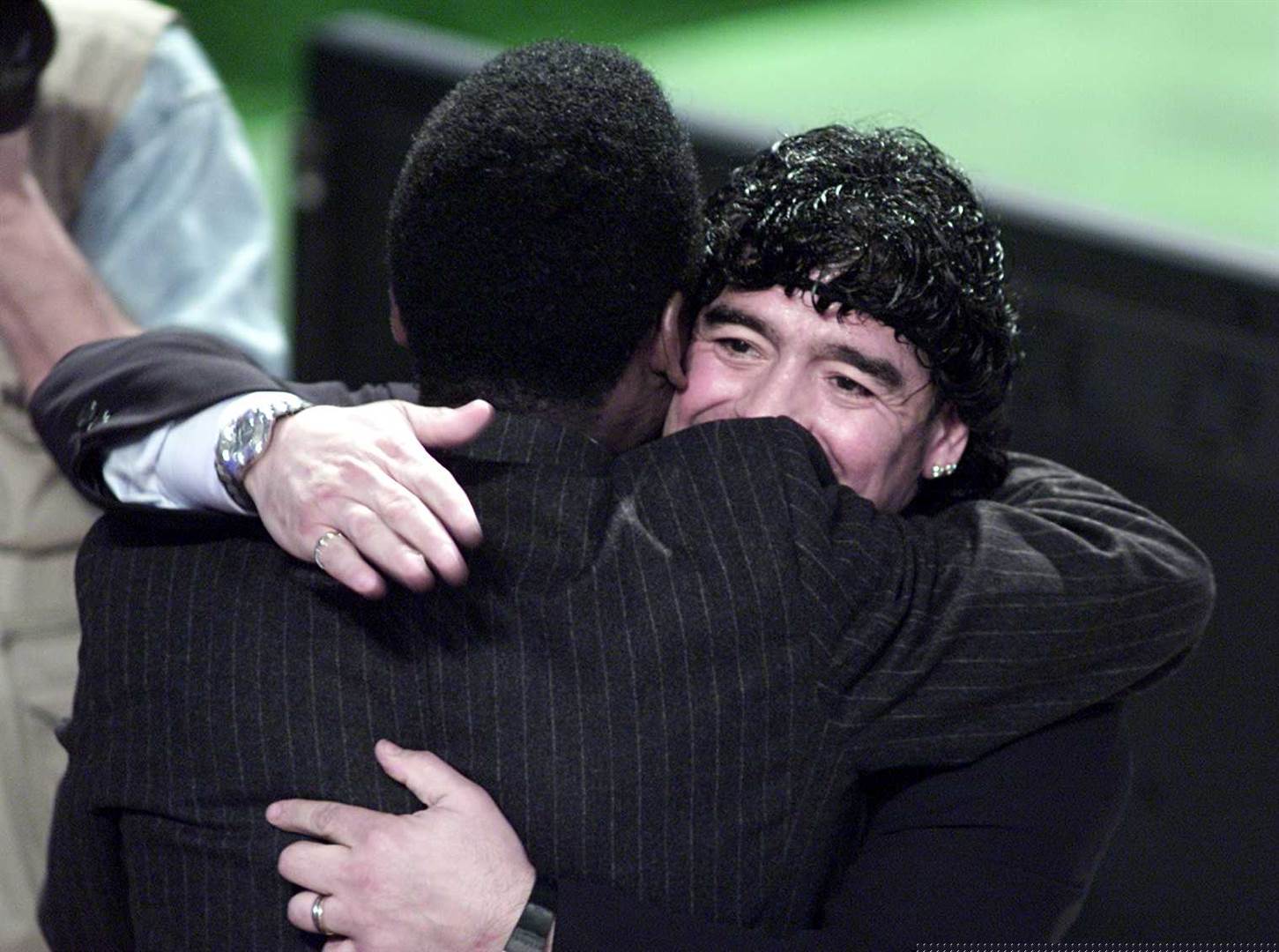 Rare Photo Of Maradona And Pele's First Meeting Surfaces On Social Media