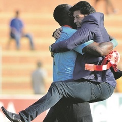 HAPPIER TIMES:  Luc Eymael’s former club wants to teach him a lesson in respect. (Samuel Shivambu, BackpagePix)