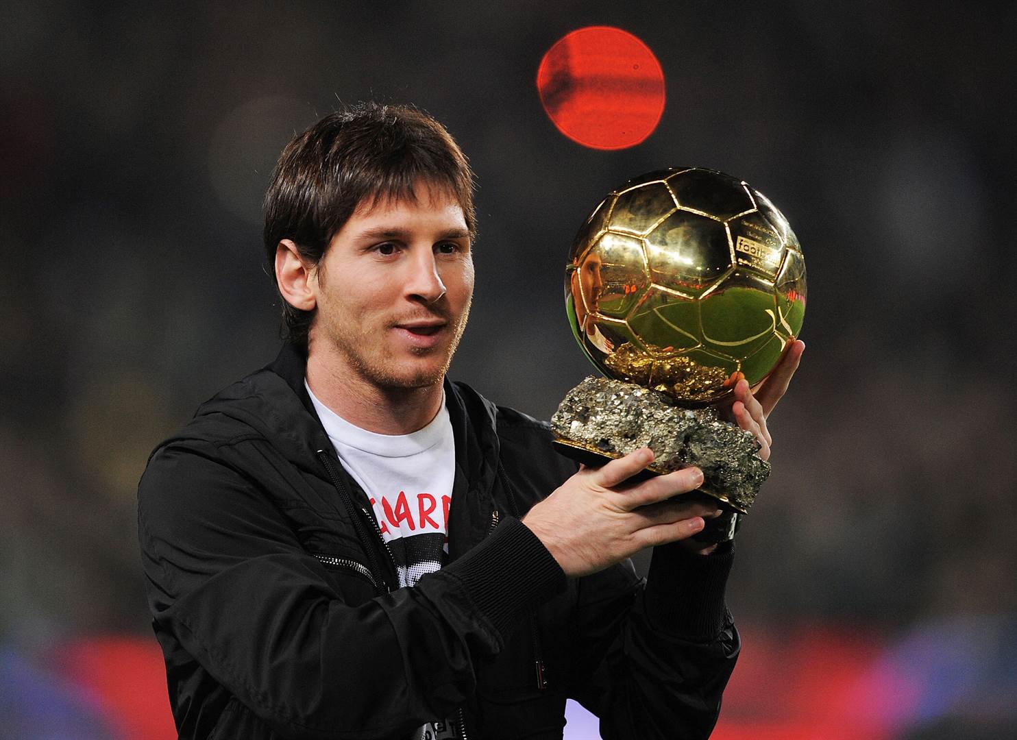 Breaking Lionel Messi Wins Record Breaking 6th Ballon D Or Cristiano Ronaldo Snubs Awards