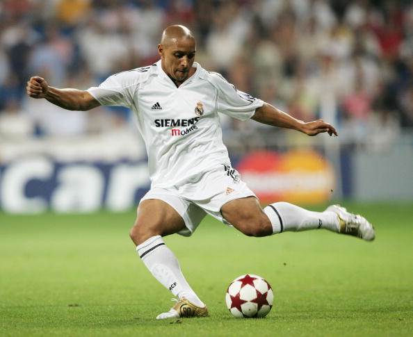 Ronaldinho & Cristiano Ronaldo during the 2010/11 champions league group  stage. #throwback