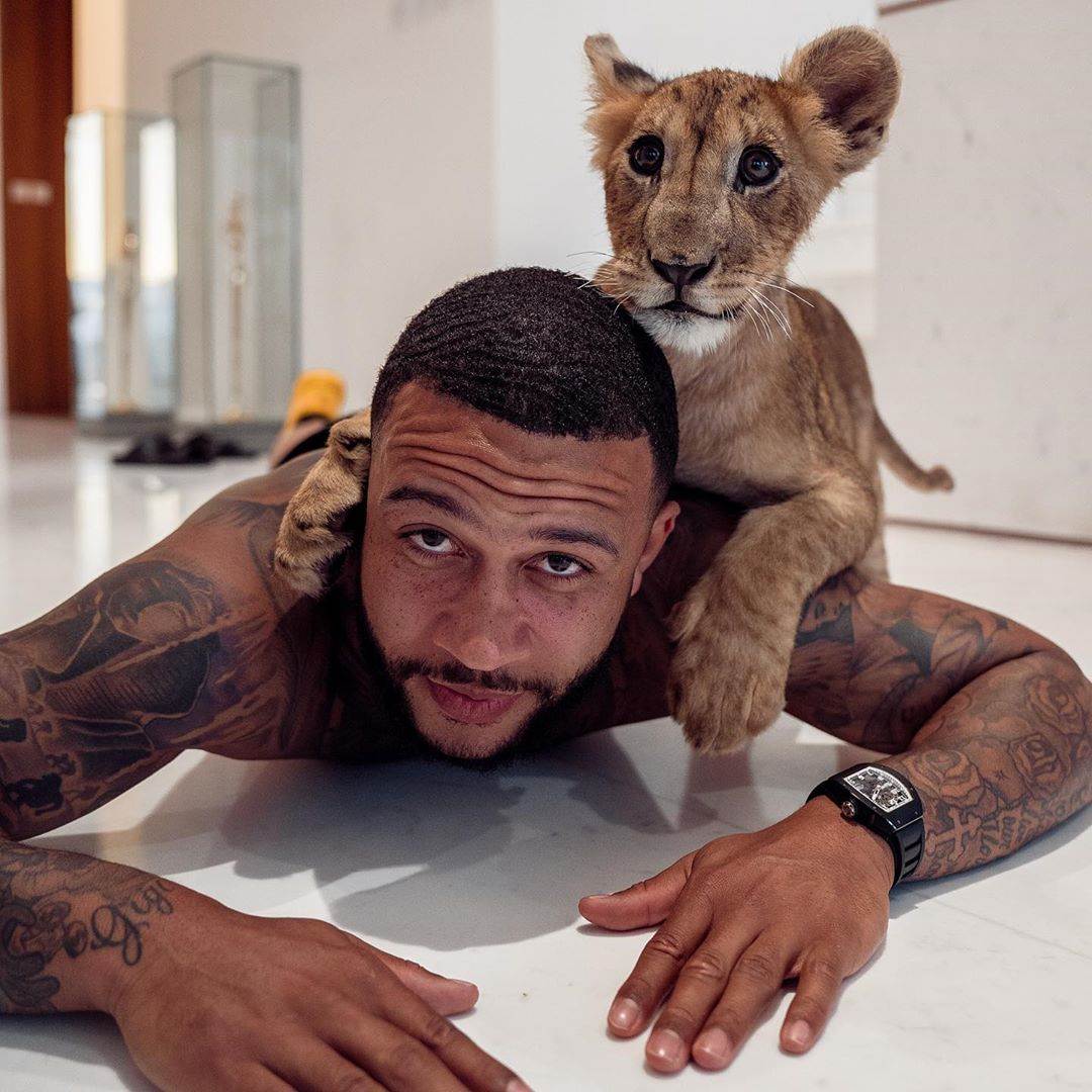 Did You See This Former Man Utd Star's Pet Lion?