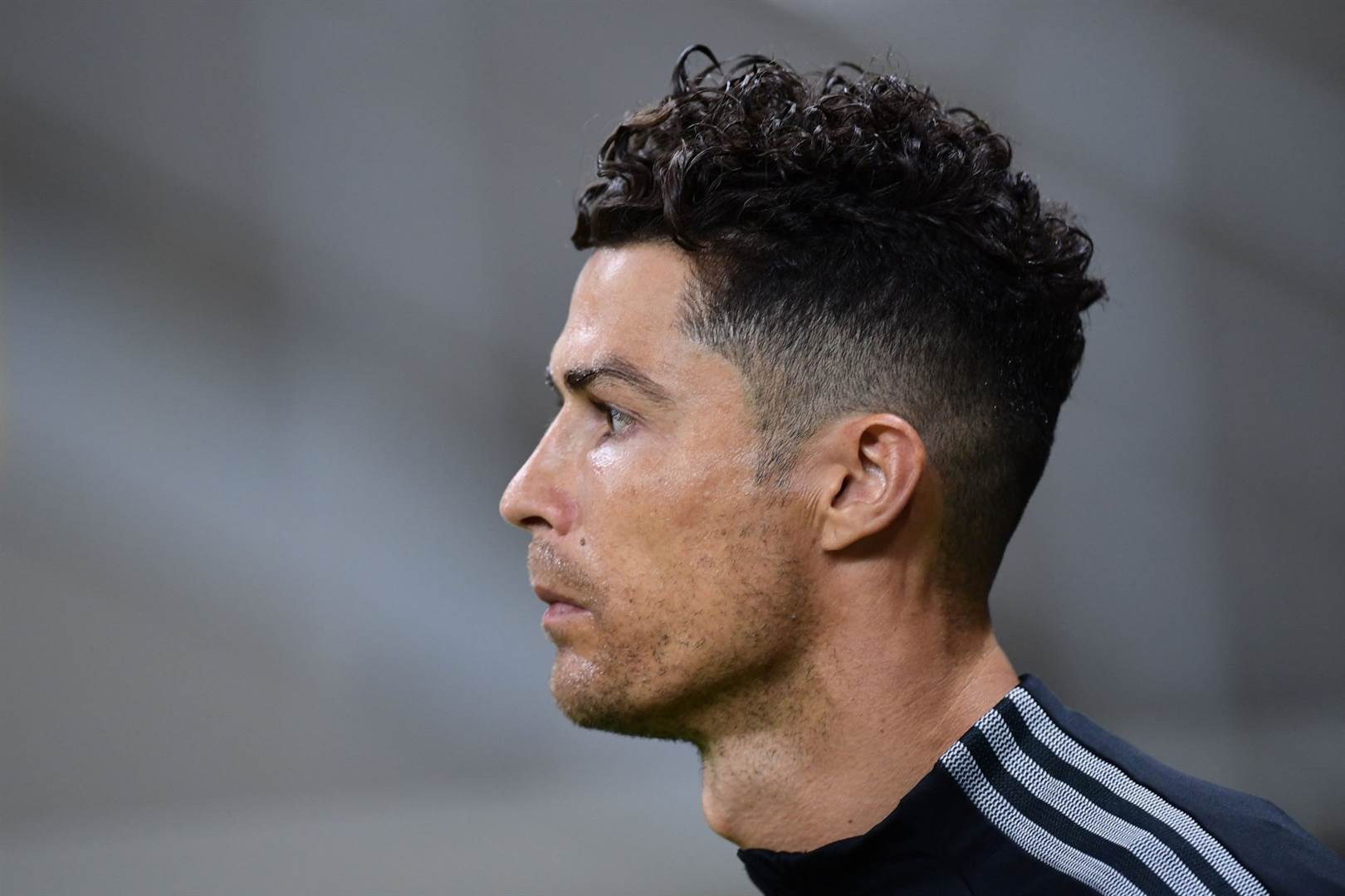 Cristiano Ronaldo on target as Juventus down Genoa - Eurosport