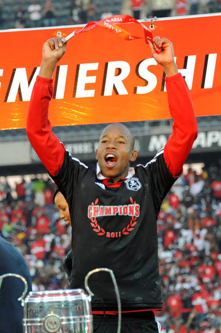 Veteran defender Jele extends his stay at Orlando Pirates