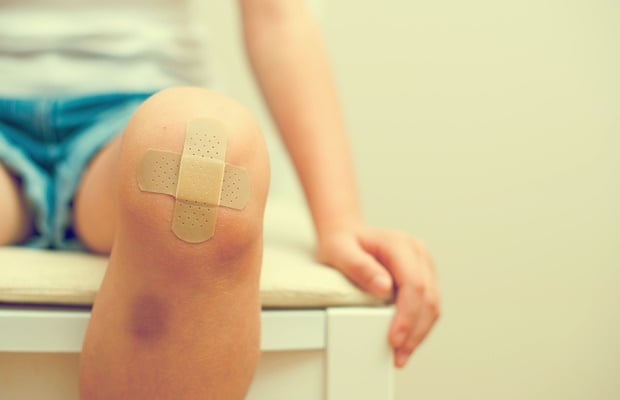 bruise and scrape on knee 
