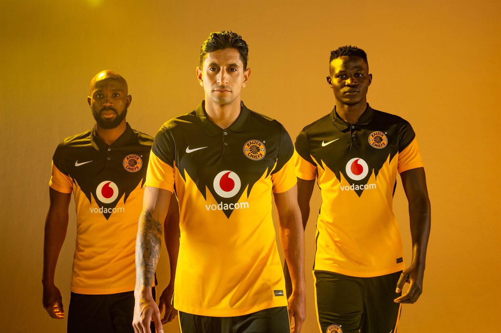 DISKIFANS on X: 😎➡️ The Kaizer Chiefs kit concept. Do you like, Khosi  fans? 🤔 Please check the jersey (kit) that would be dope as Kaizer Chiefs'  50th Anniversary Kit. your feedback