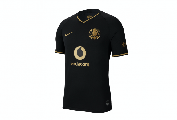 Mamelodi Sundowns, Kaizer Chiefs and Orlando Pirates unveils NEW kit for  2013/14 - YOMZANSI. Documenting THE CULTURE