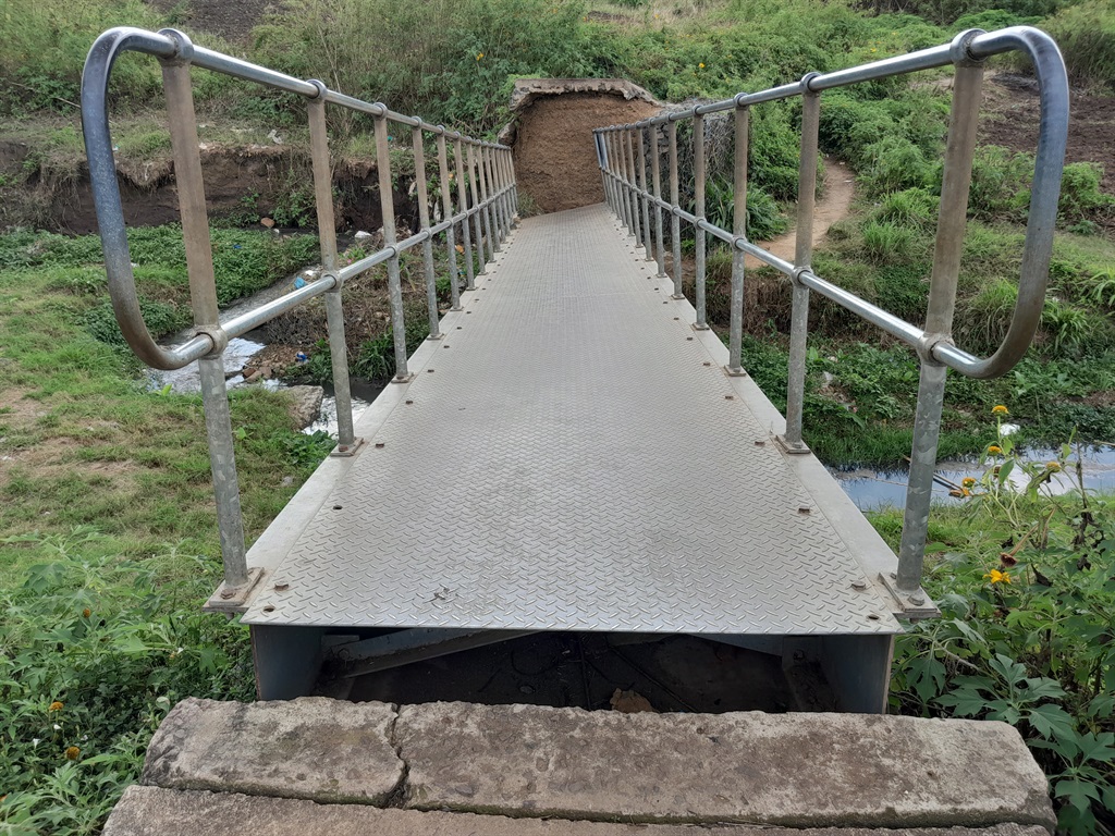 The footbridge in J section KwaMashu that was dama