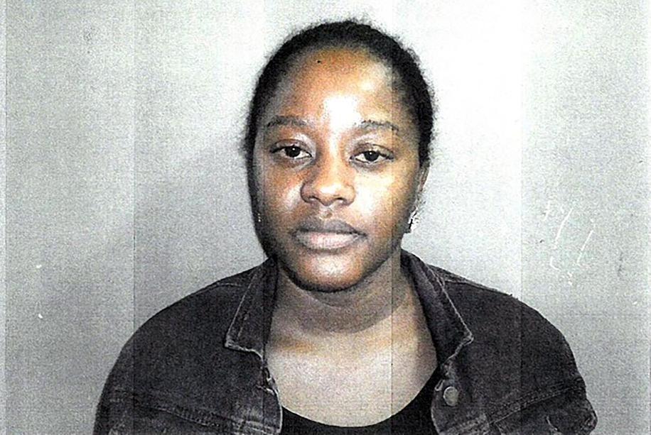 Cops are looking for this woman, Antoinette Khalumbo. She allegedly tried to help a prisoner escape from Nigel Prison.