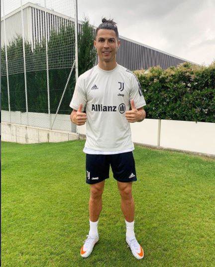 Cristiano Ronaldo Drip/Fashion  Cristiano ronaldo hairstyle