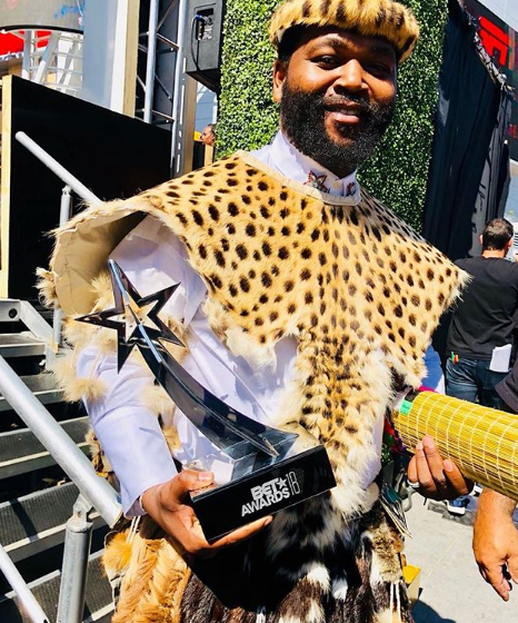 Sjava walked away with the BET Award for Viewers Choice Best International Act. Photo: Instagram
