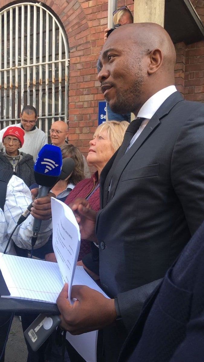 DA leader Mmusi Maimane outside the Cape Town Police station this morning, after laying charges against President Jacob Zuma and the Gupta brothers. Picture: twitter/oUR_DA