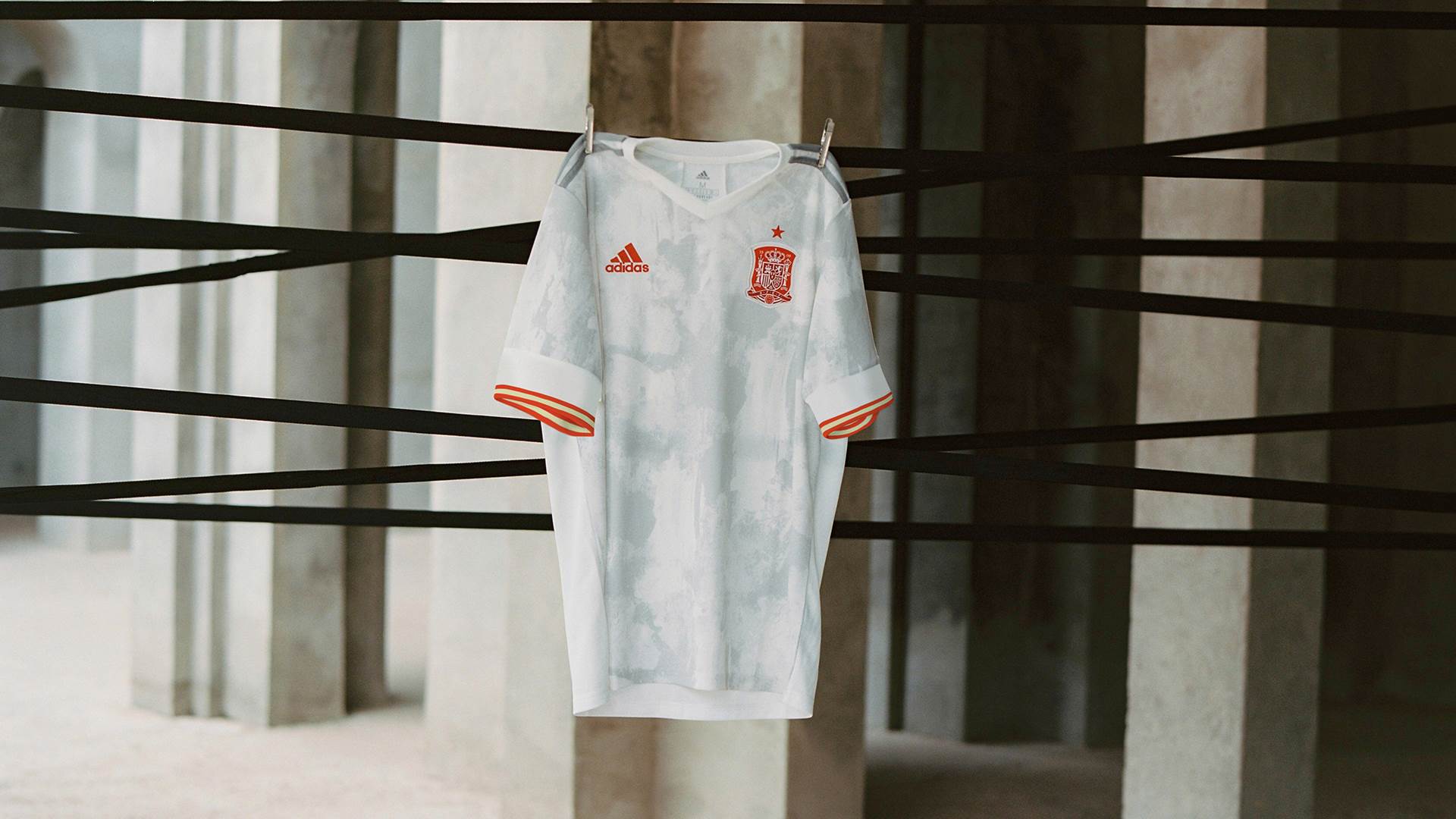 Spain 2018 Away Kit & Goalkeeper Kit Unveiled